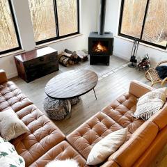Davis Dacha - Direct Lift Access Mountain Ski Retreat
