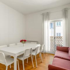 GuestHost - Ponte Vecchio Roomy Apartment