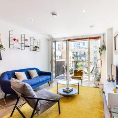 Chic East London Stay with Outdoor Space