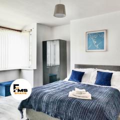 Large 6 Bed House, Long Term Stay Savings, Contractors, Professionals, Big Groups, Free Parking!