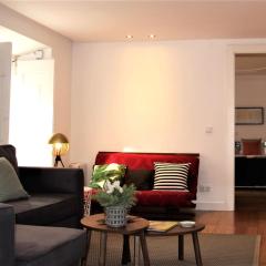 C3 Charm & Confort in BAIRRO ALTO! 18th Century Building, Very Central