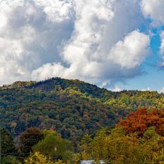 Under the Stars by American Patriot Getaways