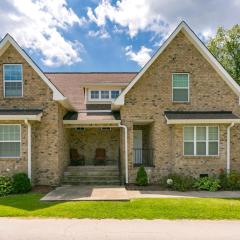 Huge Home For Groups Near Downtown