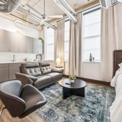 Stylish Loft 5 Min to Downtown No 212
