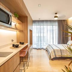 Cozy Studio with Rooftop Pool in Downtown Playa