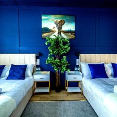 Blue Haven House Sleeps 11 Garden & Parking