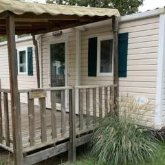 Mobil-home 5 pers avec terrasse à Argences-en-Aubrac - API-1-52-620