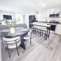 5 Min to Elon - In Unit Washer and Dryer - Fast Wi-Fi
