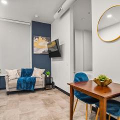 CozySuites Stunning 1BR in Downtown Pitts 36