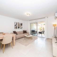 Modern 1 bedroom flat 2 Terraces Parking Cannes