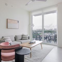 Blueground Riverside pool nr Bayfront Park MIA-161