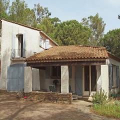 Villa in Cavalaire-sur-Mer near the Sea