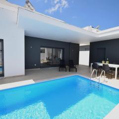 Sunny Villa Near Óbidos w Beaches