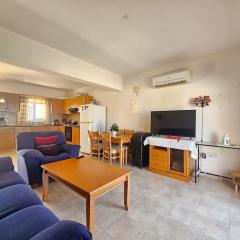 1BR Apt, Huge Balcony, Walk to Nissi Beach