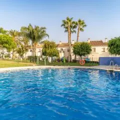Stunning Home In Caleta De Velez