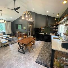 New Listing 2BR/2BA on Trout Lake HotTub & Firepit