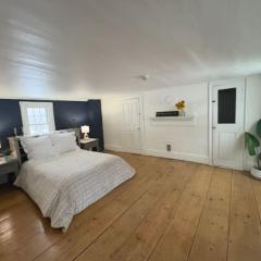 Cozy Newly Renovated 1BR on a Horse Farm