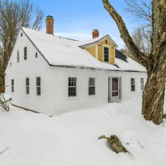 Golden Pasture Getaway - Rustic Retreat