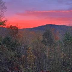 Rustic 3BR Cabin OFF-GRID Cabin