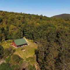 The EcoLodge - Hike, Stargaze & Cozy Fires