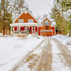 The Spa Loft at Crescent Lake