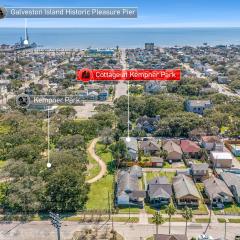 Cottage at Kempner Park Pet-Friendly Modern Home w Backyard