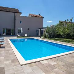 Awesome Home In Imotski
