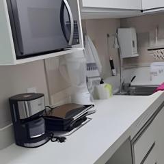 Estúdio Top perto Cong,Aerop, Ministério e QG(84B)