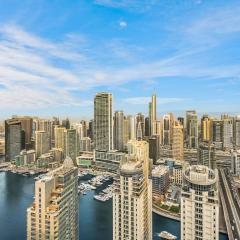 Elegant JBR 4BR Penthouse, Steps to Beach, Marina & Dining Hotspots