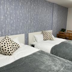 M102 8 mins from Ikebukuro sta9 min to Shinjuku by Train