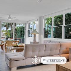 Suite by Beach Waterfront Lago Key Two