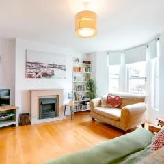 Perfect Booking Near Ramsgate Station And Beach