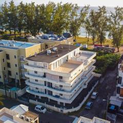 Bella 3 bed beachfront apartment