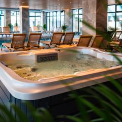 SIA in Odyssey Pool & Spa Resort