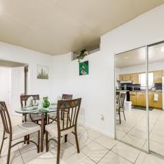 3 Mi to Beach Pet-Friendly Gem in Hollywood