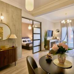 The White Tower Luxury Apartment 2BR One Bathroom and Guest WC by Thesskey Residences
