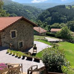 CASA DE LA LASTRA Luena