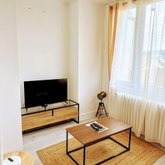 Appartement spacieux au centre-ville