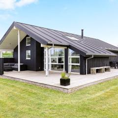 8 person holiday home in Brovst-By Traum