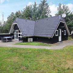 8 person holiday home in Blåvand