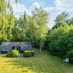 Family Cottage with Terrace and Lawn