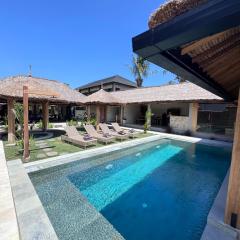 Baha Baha Villas West Sumbawa Yoyos Wellness Center, Gym, Yoga, Skate Park, Bar & Cafe