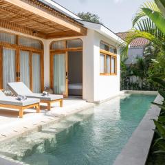 Aquae Villas - Rosa - Luxury Villa - 2bdr with Pool - Kuta Lombok