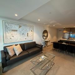 Urban 3 Bedroom Apartment in Southbank