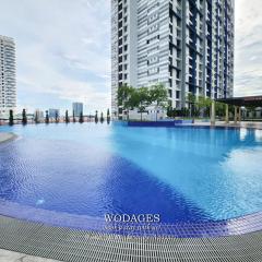 Admiral Residence - Pool View-3BR-Balcony-Near Jonker Street by Wodages