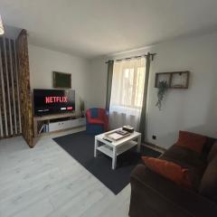 Maison 4 personnes, TV connectée