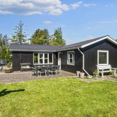 6 person holiday home in Tarm-By Traum