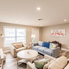 Naples Park, Beautifully Remodeled,1 mile to Beach