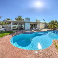 Mid Century Modern near STRIP w Pool King Suite
