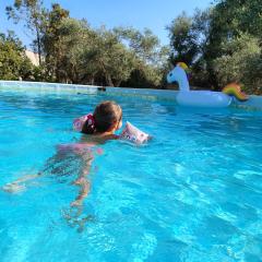 Alghero Guest House - Appartamenti in Seminterrato in Villetta di Campagna, Piscina fuori terra a 4 minuti di auto dalla città
